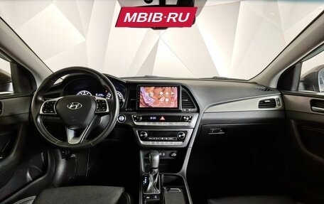 Hyundai Sonata VII, 2019 год, 1 775 000 рублей, 14 фотография