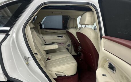 Bentley Bentayga I, 2026 год, 39 000 000 рублей, 10 фотография