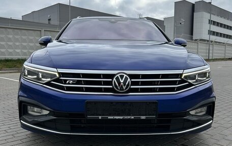 Volkswagen Passat B8 рестайлинг, 2021 год, 3 320 000 рублей, 4 фотография
