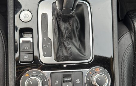 Volkswagen Touareg III, 2017 год, 2 700 000 рублей, 10 фотография