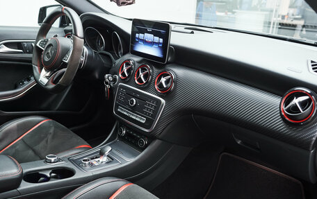 Mercedes-Benz A-Класс AMG, 2017 год, 2 790 000 рублей, 25 фотография