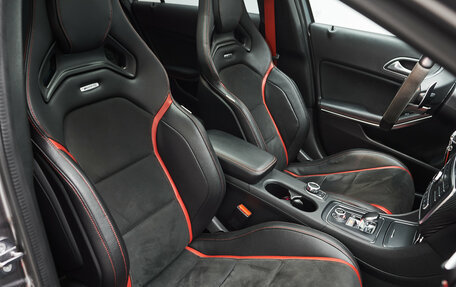 Mercedes-Benz A-Класс AMG, 2017 год, 2 790 000 рублей, 30 фотография