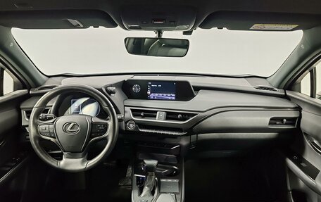 Lexus UX I, 2021 год, 2 999 000 рублей, 21 фотография