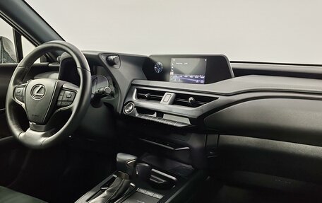 Lexus UX I, 2021 год, 2 999 000 рублей, 20 фотография