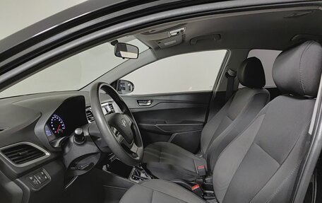 Hyundai Solaris II рестайлинг, 2017 год, 1 375 000 рублей, 20 фотография