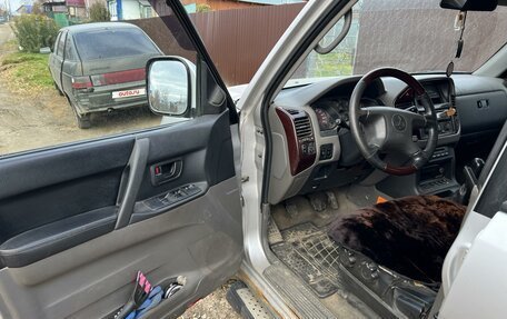 Mitsubishi Pajero III рестайлинг, 2001 год, 300 000 рублей, 1 фотография