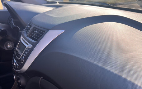 Hyundai Solaris II рестайлинг, 2014 год, 1 090 000 рублей, 16 фотография