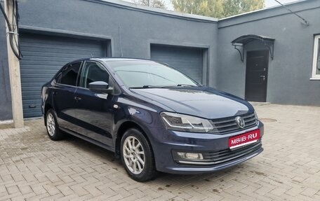 Volkswagen Polo VI (EU Market), 2017 год, 1 280 000 рублей, 1 фотография