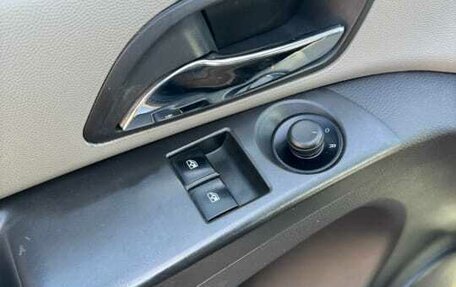 Chevrolet Cruze II, 2011 год, 600 000 рублей, 6 фотография