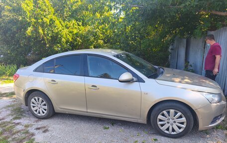 Chevrolet Cruze II, 2011 год, 600 000 рублей, 2 фотография