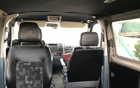 Volkswagen Transporter T5 рестайлинг, 2005 год, 1 350 000 рублей, 2 фотография