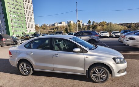 Volkswagen Polo VI (EU Market), 2012 год, 800 000 рублей, 2 фотография
