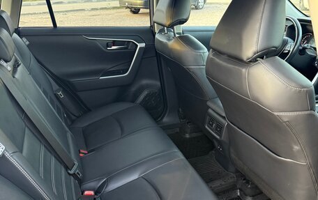 Toyota RAV4, 2019 год, 3 000 000 рублей, 5 фотография