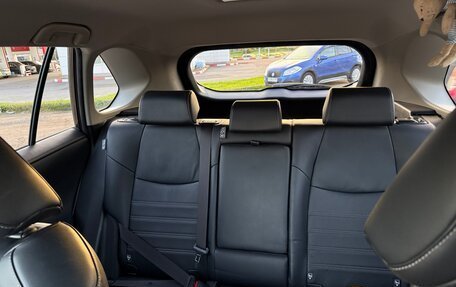 Toyota RAV4, 2019 год, 3 000 000 рублей, 14 фотография