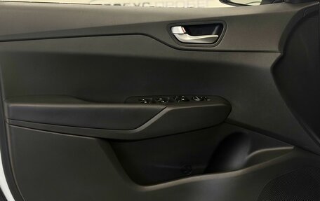 Hyundai Solaris II рестайлинг, 2021 год, 1 720 000 рублей, 9 фотография