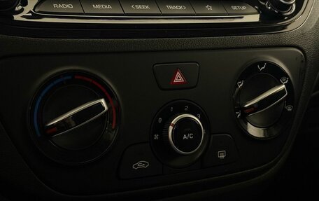 Hyundai Solaris II рестайлинг, 2021 год, 1 720 000 рублей, 18 фотография