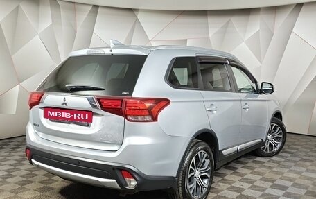 Mitsubishi Outlander III рестайлинг 3, 2017 год, 1 855 000 рублей, 2 фотография