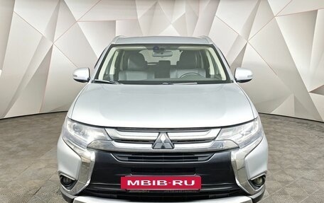 Mitsubishi Outlander III рестайлинг 3, 2017 год, 1 855 000 рублей, 7 фотография