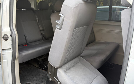 Volkswagen Caravelle T5, 2010 год, 1 150 000 рублей, 9 фотография