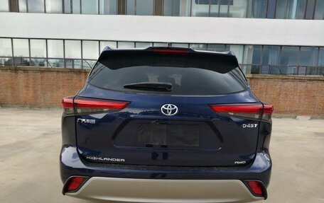 Toyota Highlander, 2022 год, 6 700 000 рублей, 9 фотография