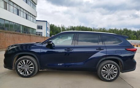 Toyota Highlander, 2022 год, 6 700 000 рублей, 5 фотография