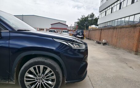 Toyota Highlander, 2022 год, 6 700 000 рублей, 3 фотография