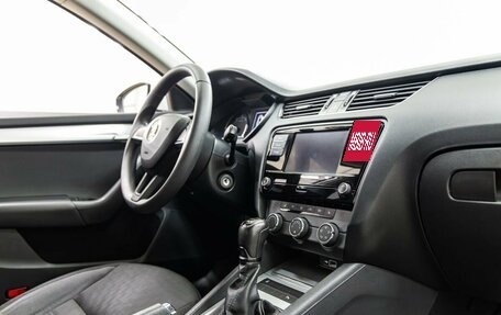 Skoda Octavia, 2018 год, 1 538 000 рублей, 33 фотография