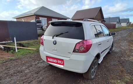 Geely MK Cross I, 2013 год, 300 000 рублей, 7 фотография