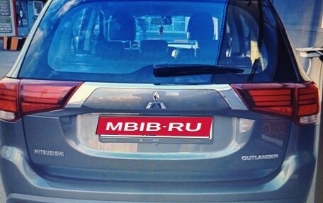Mitsubishi Outlander III рестайлинг 3, 2018 год, 2 300 рублей, 1 фотография