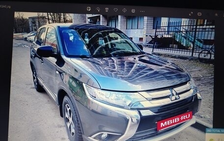 Mitsubishi Outlander III рестайлинг 3, 2018 год, 2 300 рублей, 4 фотография