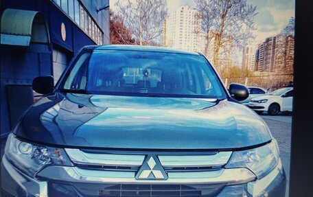 Mitsubishi Outlander III рестайлинг 3, 2018 год, 2 300 рублей, 21 фотография