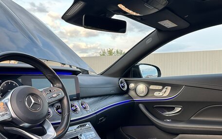Mercedes-Benz E-Класс, 2019 год, 4 350 000 рублей, 10 фотография
