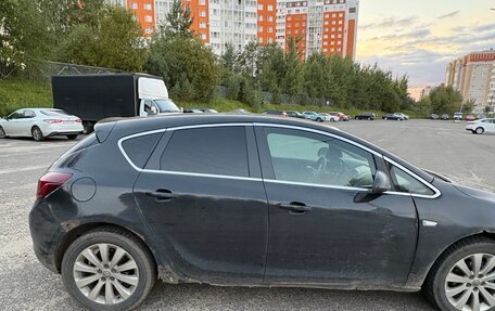 Opel Astra J, 2011 год, 280 000 рублей, 32 фотография