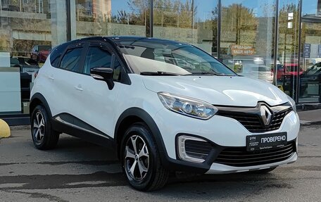 Renault Kaptur I рестайлинг, 2017 год, 1 578 000 рублей, 3 фотография