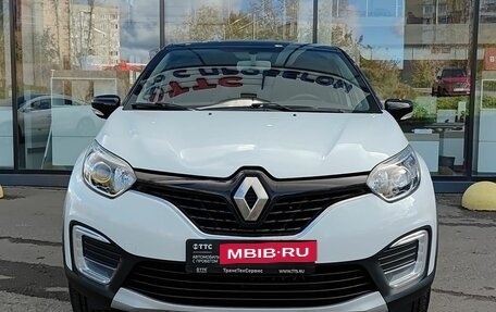 Renault Kaptur I рестайлинг, 2017 год, 1 578 000 рублей, 2 фотография