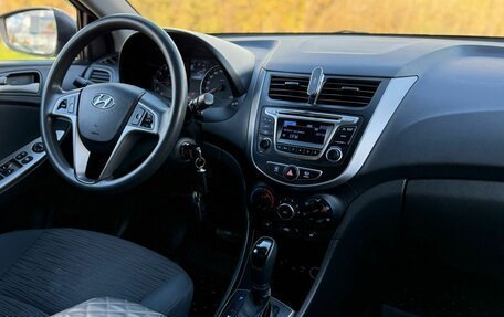 Hyundai Solaris II рестайлинг, 2016 год, 1 200 000 рублей, 22 фотография