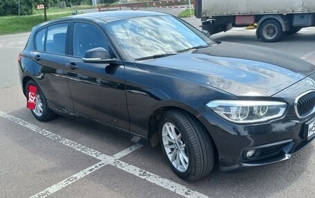 BMW 1 серия, 2018 год, 1 900 000 рублей, 2 фотография