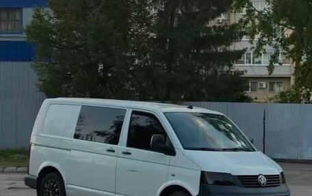 Volkswagen Transporter T5 рестайлинг, 2008 год, 898 000 рублей, 1 фотография