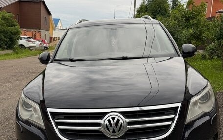 Volkswagen Tiguan I, 2011 год, 1 000 000 рублей, 2 фотография