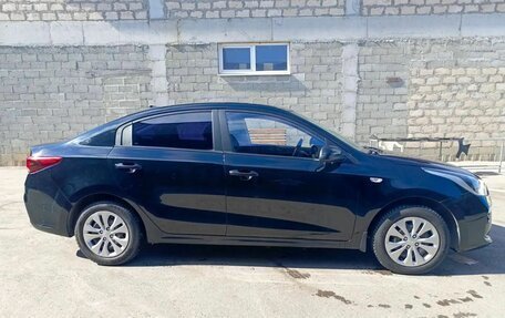 KIA Rio IV, 2017 год, 1 300 000 рублей, 2 фотография