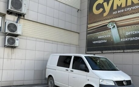 Volkswagen Transporter T5 рестайлинг, 2008 год, 898 000 рублей, 3 фотография