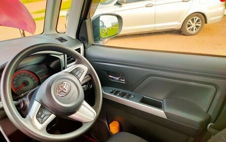 Toyota Roomy I, 2020 год, 1 050 000 рублей, 13 фотография