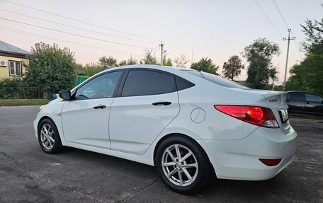Hyundai Solaris II рестайлинг, 2014 год, 750 000 рублей, 3 фотография