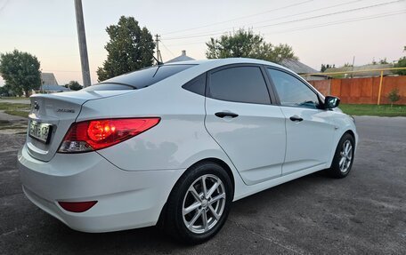 Hyundai Solaris II рестайлинг, 2014 год, 750 000 рублей, 5 фотография