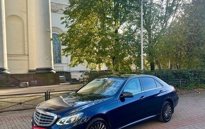 Mercedes-Benz E-Класс, 2013 год, 1 820 000 рублей, 1 фотография