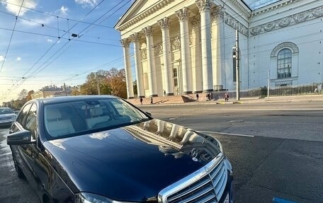 Mercedes-Benz E-Класс, 2013 год, 1 820 000 рублей, 7 фотография