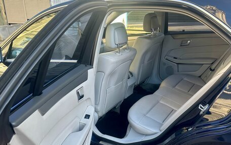 Mercedes-Benz E-Класс, 2013 год, 1 820 000 рублей, 25 фотография