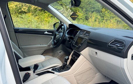 Volkswagen Tiguan II, 2017 год, 2 700 000 рублей, 6 фотография