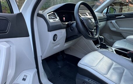 Volkswagen Tiguan II, 2017 год, 2 700 000 рублей, 7 фотография