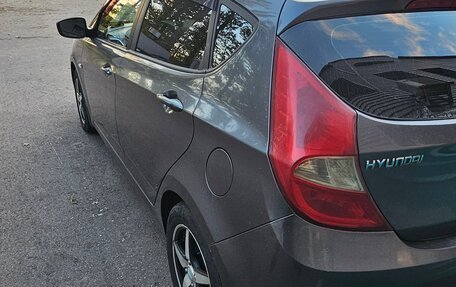 Hyundai Solaris II рестайлинг, 2011 год, 700 000 рублей, 7 фотография